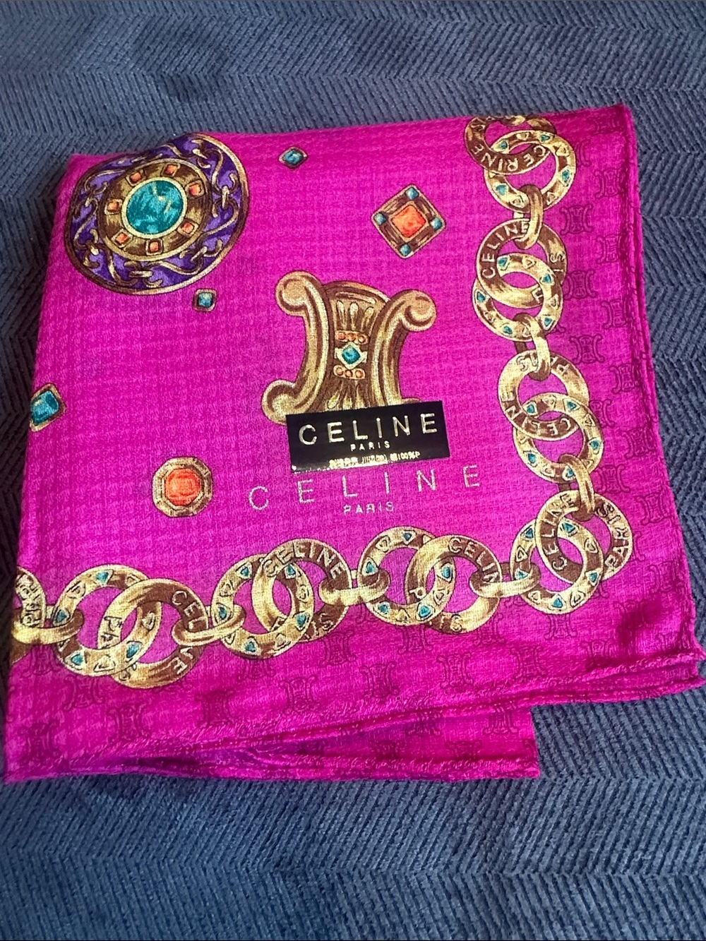 💯 authentic Celine Fuchsia Pink Silk blend 65% Scarf with Gold Chain Motif